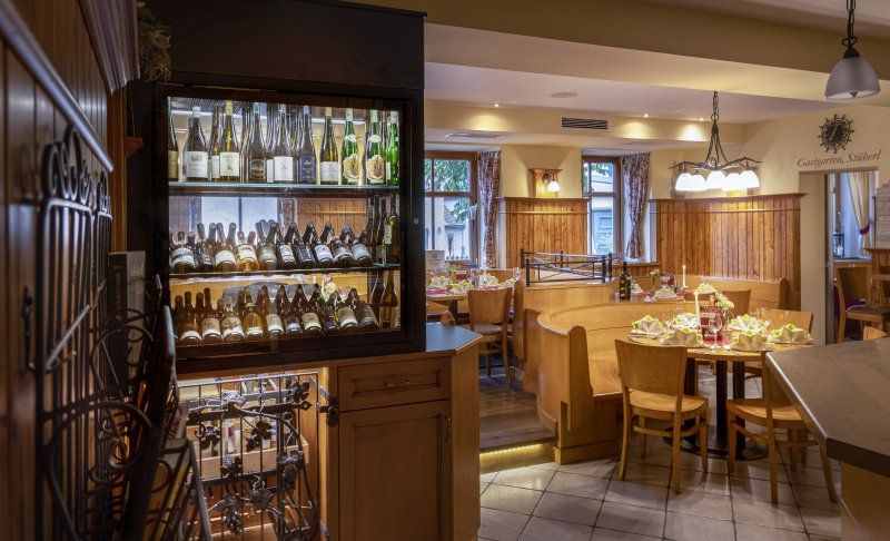 Gastzimmer Weisses Rossl Wirtshaus Hotel Muhldorf Wachau