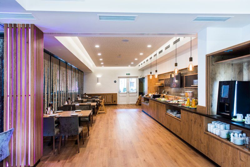 Fruhstucksbuffet_Weisses Rossl Wirtshaus  Hotel Muhldorf Wachau