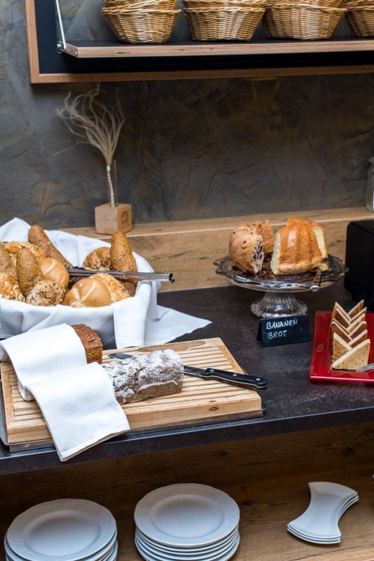 Fruhstucksbuffet_Weisses Rossl Wirtshaus  Hotel Muhldorf Wachau